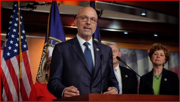Sun Sentinel: Ted Deutch, other Democrats want crackdown on ‘illegal and reckless’ gun dealers